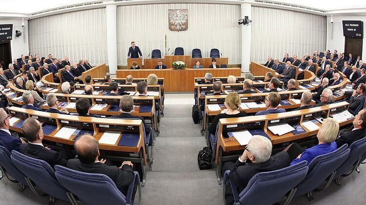Senacka komisja głucha na głos partnerów społecznych