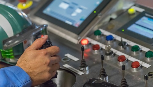 Bloomberg: Polska gospodarka najbardziej odporna na kryzys w UE. Najmniejszy spadek PKB w UE