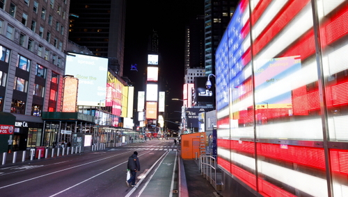 Polak z USA: NY na skraju katastrofy. Chcecie pozabijać narażonych żeby szybciej otworzyć sklepy? Wstyd