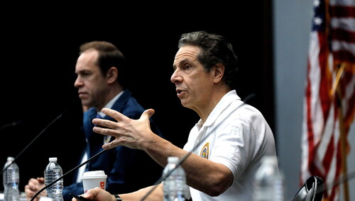 Sytuacja w Nowym Jorku pogarsza się. Gubernator potrzebuje 30 tys. respiratorów. Jest trzy razy mniej