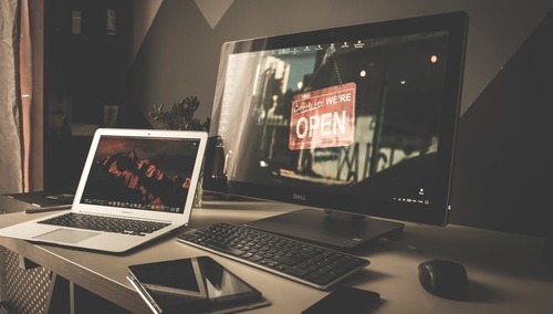 Jerzy Bukowski: E-learning nie może stać się uniwersytecką normą