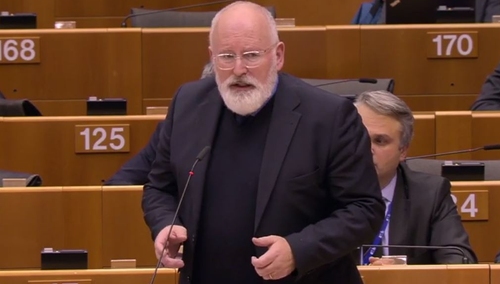 Timmermans: "Polska powinna do lata powiedzieć jak zamierza osiągnąć neutralność klimatyczną w 2050 r."