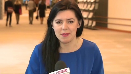 Dominika Cosic: "Pan Śpiewak oskarżał mnie o faszyzm a la Putin. Prez. Macron także marzy o faszyzmie?"