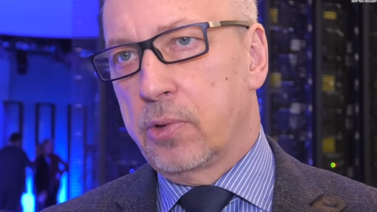 "Wie jaką decyzję podjąć i powinien zrobić to szybko". Zdrojewski skomentował porażkę Schetyny