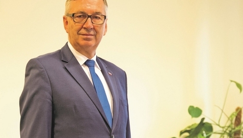 Min. Szwed dla "TS": Polscy pracodawcy szukają pośród Białorusinów i Ukraińców, Hindusów i Nepalczyków