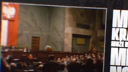 [video] "Moim krajem może rządzić byle miernota". Czołowy polski raper wydał dziś singiel. Przypadek?