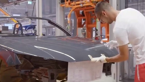 Boom w branży motoryzacyjnej: rośnie sprzedaż nowych samochodów