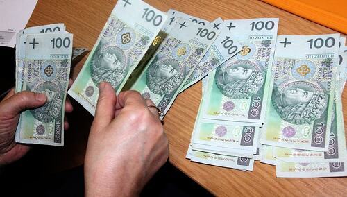 Polacy czekają na podwyżki