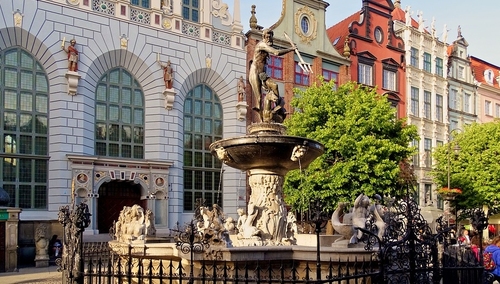 MKiDN apeluje do władz Gdańska. Krysztof Wyszkowski komentuje: Odwołać komisarz