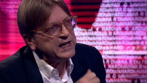 "Wzywam KE do działania przeciw tym obrzydliwym praktykom". Verhofstadt znowu atakuje Polskę