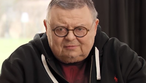 "Politykę można przykleić nawet do karmienia kur". Mann odpiera zarzuty po audycji z Trzaskowskim