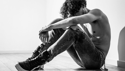 Ekspert: samobójcy wysyłają sygnały; trzeba być na nie wyczulonym