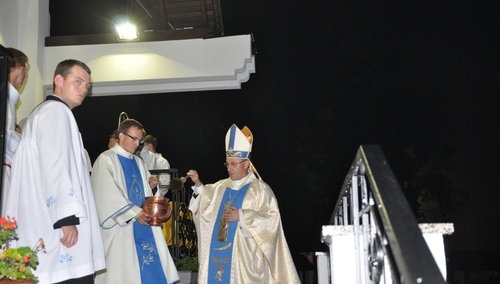 Abp Wojciech Polak: Wniebowzięcie Maryi jest jak drogowskaz, który ukazuje nam wszystkim sens