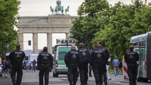 Niemiecka policja aresztowała 60 osób podczas protestu przeciw kwarantannie w Berlinie