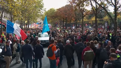 Paryż: Dziesiątki tysięcy Francuzów protestowało przeciwko in vitro dla lesbijek i samotnych matek