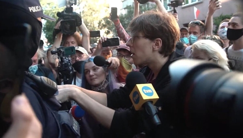 Nizinkiewicz: "Margot jest dzisiaj największym sojusznikiem Ziobry". Kluzik hejtuje: "Bullshit..."