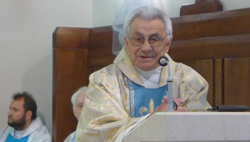 Ksiądz Ignacy Piwowarski zmarł 1 listopada. Nie bez powodu nazywano go "beskidzkim Popiełuszką"