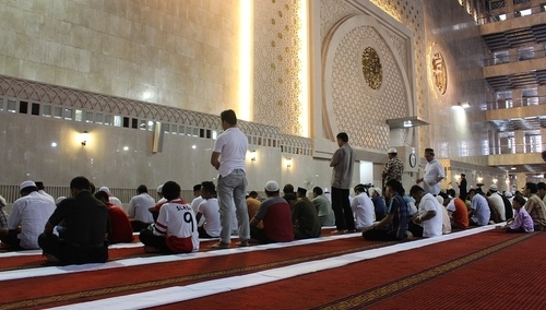 prof. Marek Chodakiewicz dla "TS": Kalifatyści mają nadzieję obudzić indyjskich muzułmanów