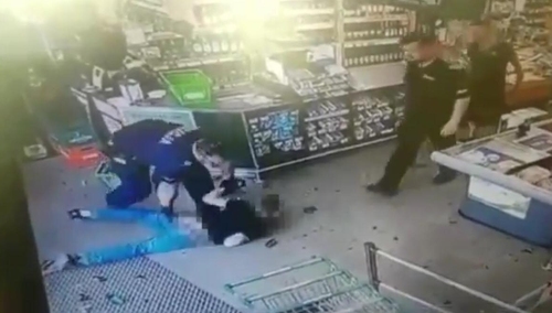 [video] Policjanci "naruszyli godność" bandyty podczas napadu. Gdzie RPO?