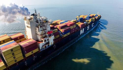 Statek handlowy - zdjęcie ilustracyjne