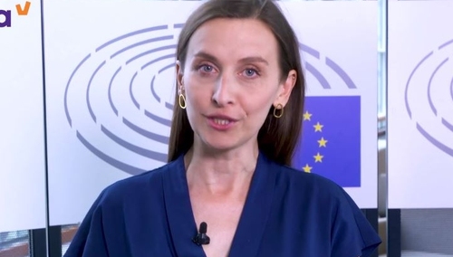 Spurek nawet przy okazji noworocznych życzeń: "Polska pozostaje na peryferiach europejskich wartości”