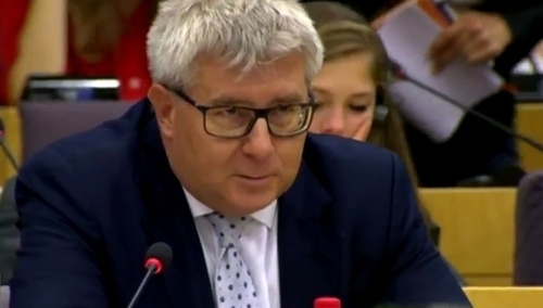 Ryszard Czarnecki: Widmo krąży nad Niemcami. Widmo rasizmu...