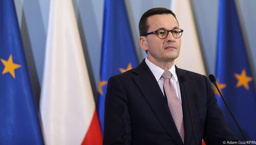 Premier: Podejmujemy decyzję o zamknięciu granic