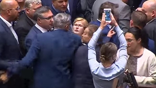 Romuald Szeremietiew: O tysiącu poprawek opozycji. Nie czyń drugiemu...