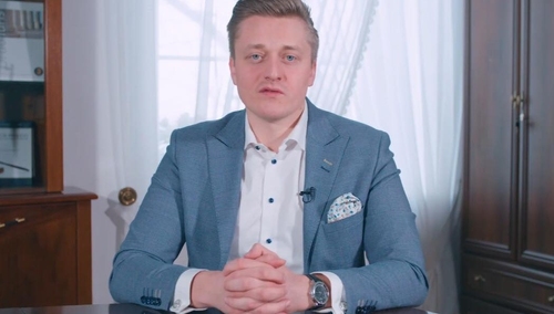 Bartosz Lewandowski: Denis Lisov z córkami wracają do Rosji