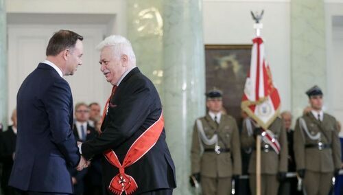 Prof. Romuald Szeremietiew W łapach "Ludowej" cz. 2