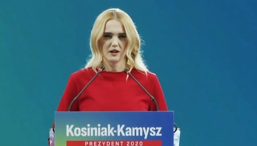 Dziennikarka i ksiądz odpowiadają Paulinie Kosiniak-Kamysz ws. związków partnerskich: "Spisują testament"