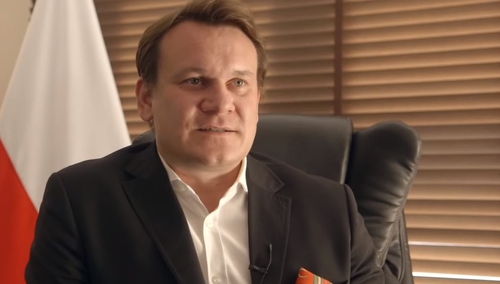 D. Tarczyński: Rada Europy zajmie się przerobionymi nazistowskimi plakatami, które opublikował poseł PO