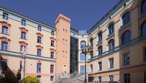 Uniwersytet Opolski chce zatrudniać na śmieciówkach. Podpisz protest!