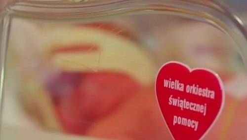 Anna Brzeska: Tak, wspieram WOŚP (Caritas też)