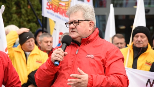 [video] Trwają rozmowy Solidarności z zarządem Castoramy. T. Majchrowicz: "Przedstawiliśmy nasze warunki"