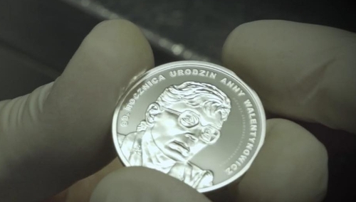 [video] NBP wyemitował monetę "Urodziny Anny Walentynowicz". Z tej okazji zrealizowano film