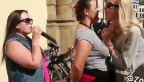 [video] Cyrk. Aktywiści próbowali obrażać abp Jędraszewskiego. Zobaczcie reakcje przechodniów