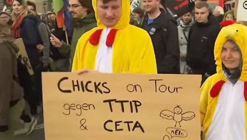 Jan Mosiński: Kijem, czyli CETĄ, w mrowisko