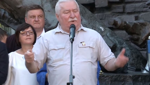 Miał napaść Wałęsę przy pomocy ulotki. Dziś przedstawia swoją wersję wydarzeń