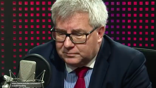 Nowe informacje ws. ostrzelania biura europosła PiS. "Na ścianie budynku ślady ponad 70 kul"