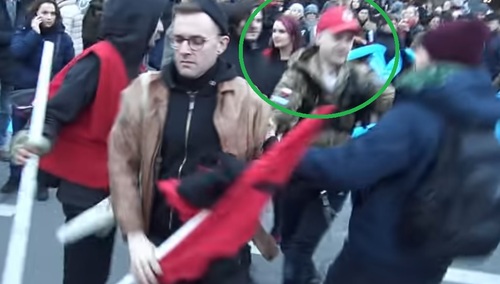 [video] Videobloger z Pyta.pl zaatakowany i poszczuty psem na demonstracji 8 marca