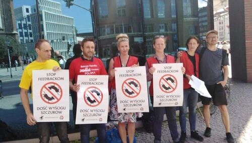 Mediacje trwają, Amazon daje podwyżki