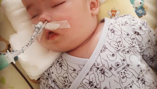 Mały Szymonek "polski Alfie Evans" zmarł po odłączeniu od aparatury w szpitalu na Niekłańskiej w W-wie?