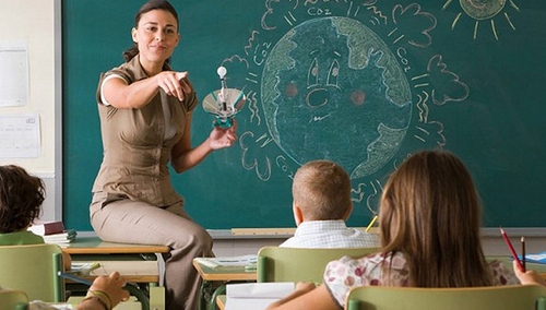 Min. Zalewska podpisała rozporządzenie w sprawie wysokości minimalnych stawek wynagrodzenia nauczycieli