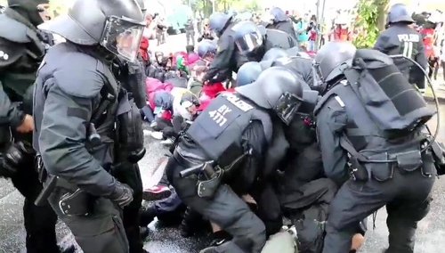 Dwa lata po zamachu w Berlinie.1000 śledztw przeciw islamskiemu terroryzmowi