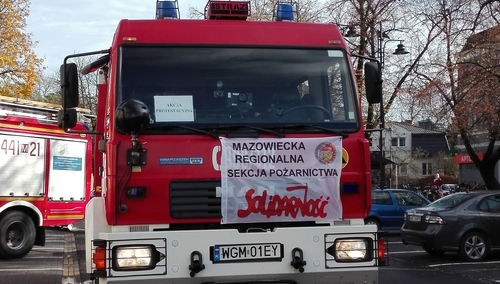 Koniec strajku policjantów i strażaków. MSWiA uległo żądaniom związków zawodowych