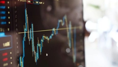 Zbigniew Kuźmiuk: Historyczne wydarzenie - Polska ulokowała na rynku obligacje o ujemnym oprocentowaniu