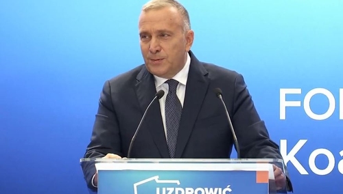 [video] Aha. Czyli teraz to nie rozdawnictwo? Schetyna na Forum Programowym KO: "500+ jest potrzebne"