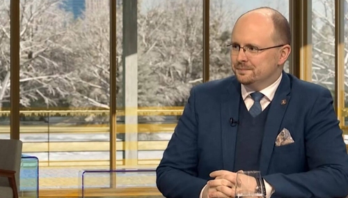 GW, RPO, Nowacka i dziennikarz Onetu o rzekomym przyzwoleniu władz na pobicia. Mec. Kawaśniewski reaguje