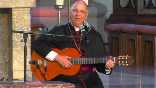 Bp Eleganti ze Szwajcarii - 90% przypadków molestowania przez księży to akty homoseksualne